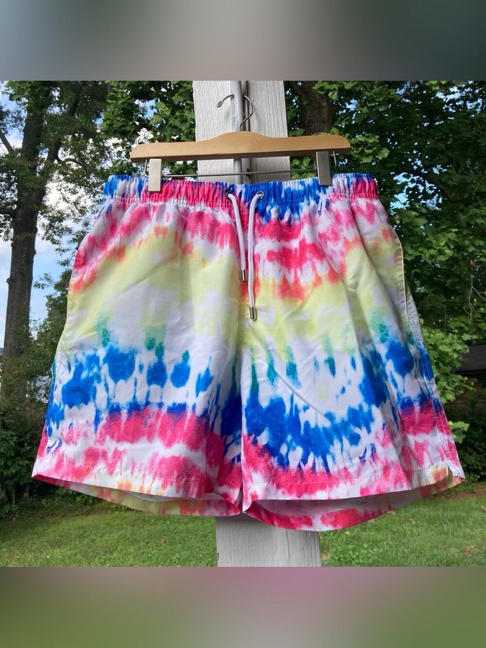 Franks Australia Like New Tie-Dye Multicolor Men's Swim/Beach/Retro VIbe Shorts